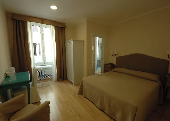 Residenza Dei Gracchi 4*