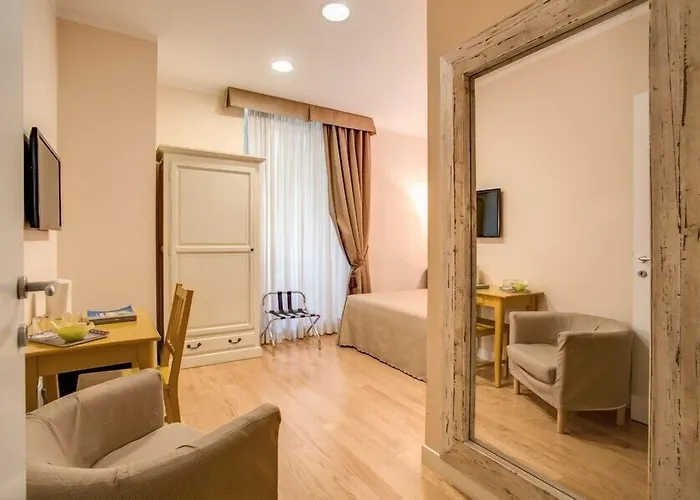 Residenza Dei Gracchi 4*