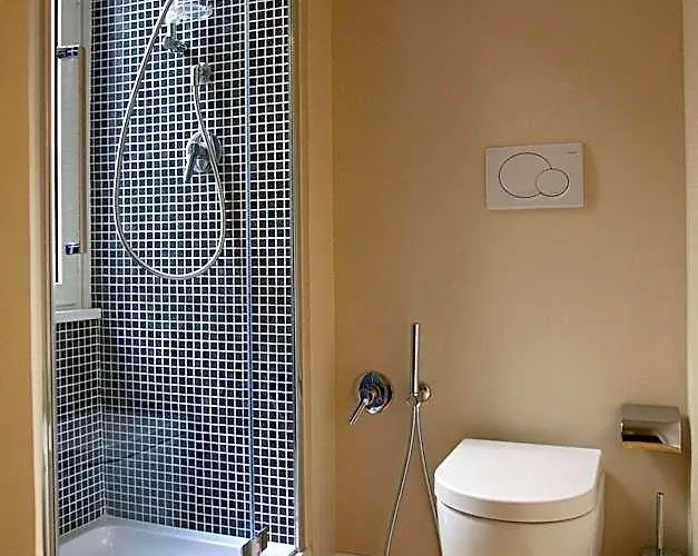 Residenza Dei Gracchi 4*